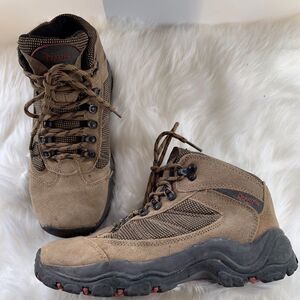 Bear Paws Hiking Boots Boys Size 6